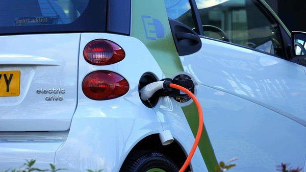 Quels sont les défis de l'intégration des véhicules électriques dans les flottes d'entreprise ?